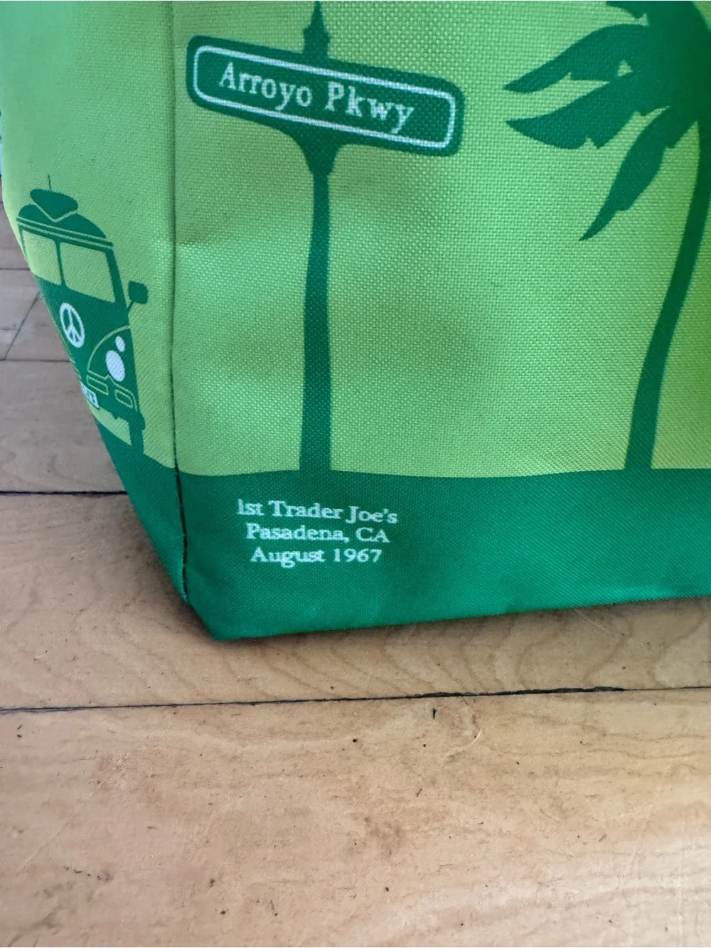 Trader Joe’s Large Insulated Cooler Tote Bag Lime Green Pasadena 1967